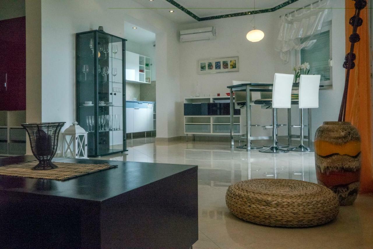 Apartment Annabela Banjol Екстериор снимка
